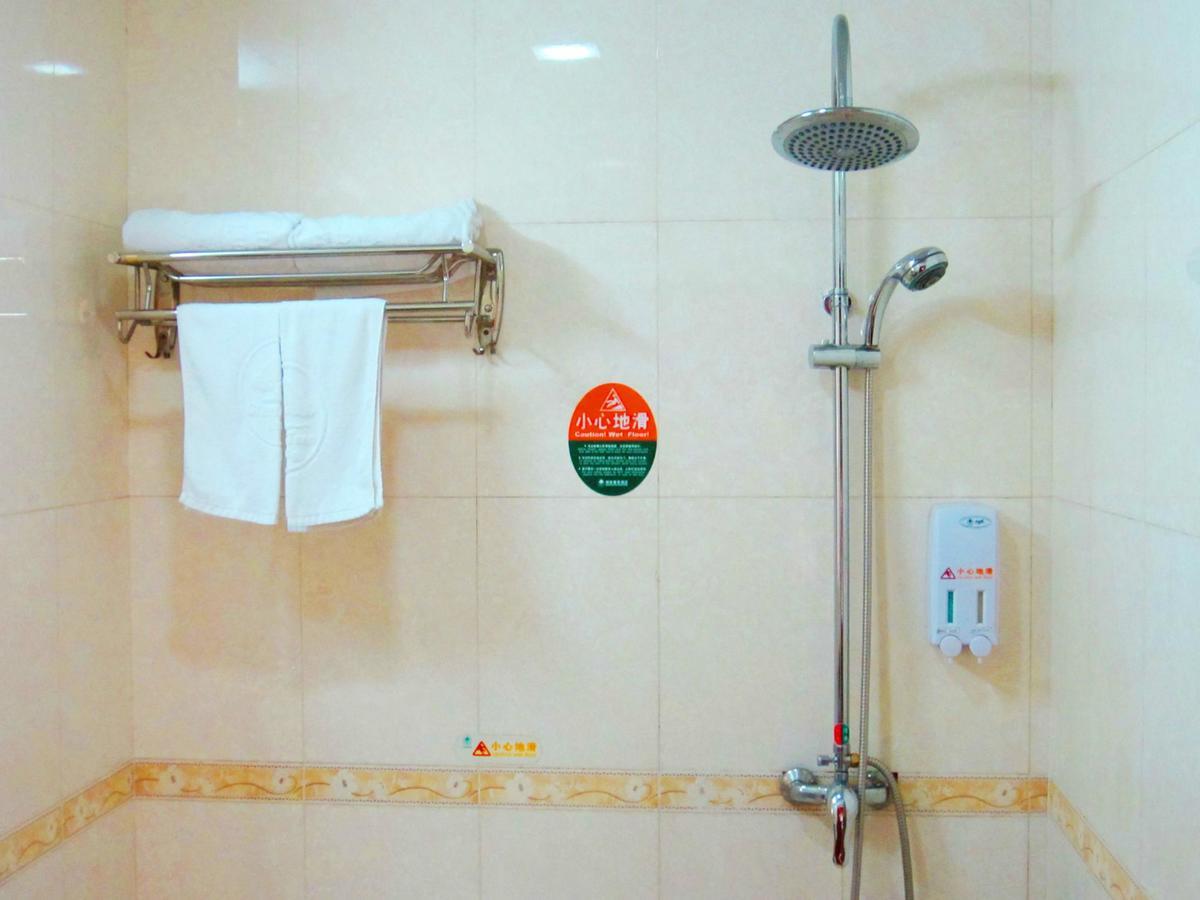 Greentree Inn Beijing Yanqing District Gaota Road Express Hotel Exteriör bild
